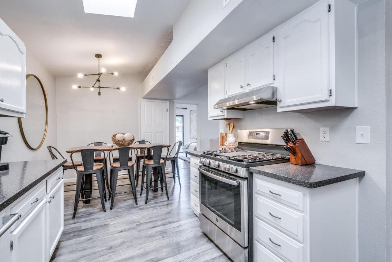 New! Modern • Family Friendly • The Desert Nest Sierra Vista Exterior foto